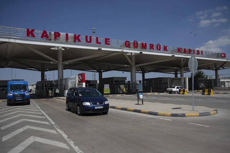 Gurbetçiler Türkiye'deki koronavirüs tedbirlerinden memnun